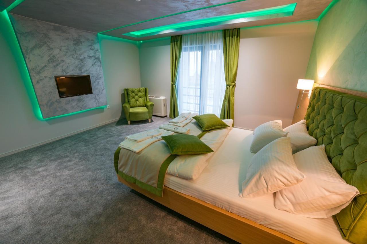 Motel Felikitas Laktasi Bagian luar foto