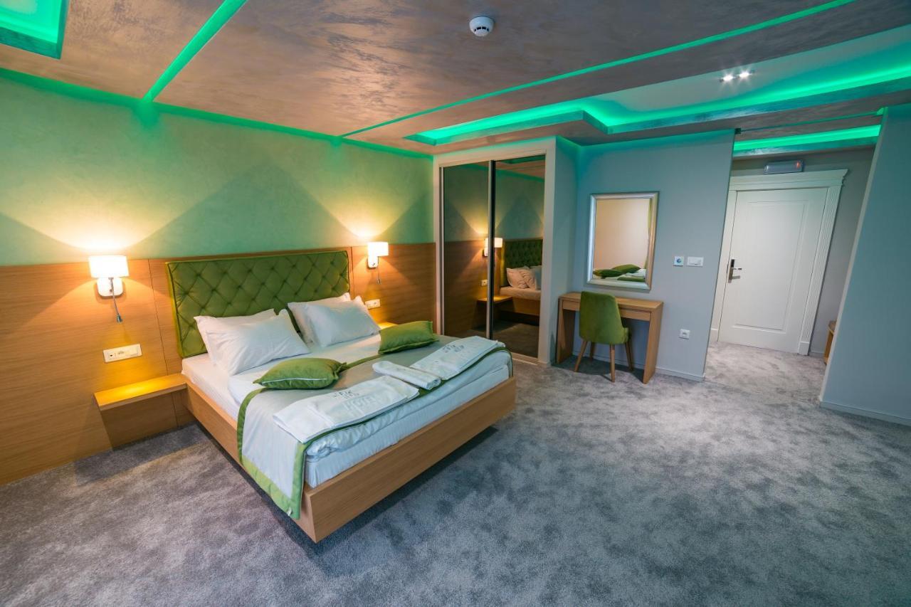 Motel Felikitas Laktasi Bagian luar foto